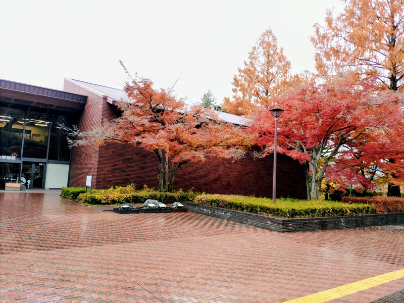 1120正面玄関付近